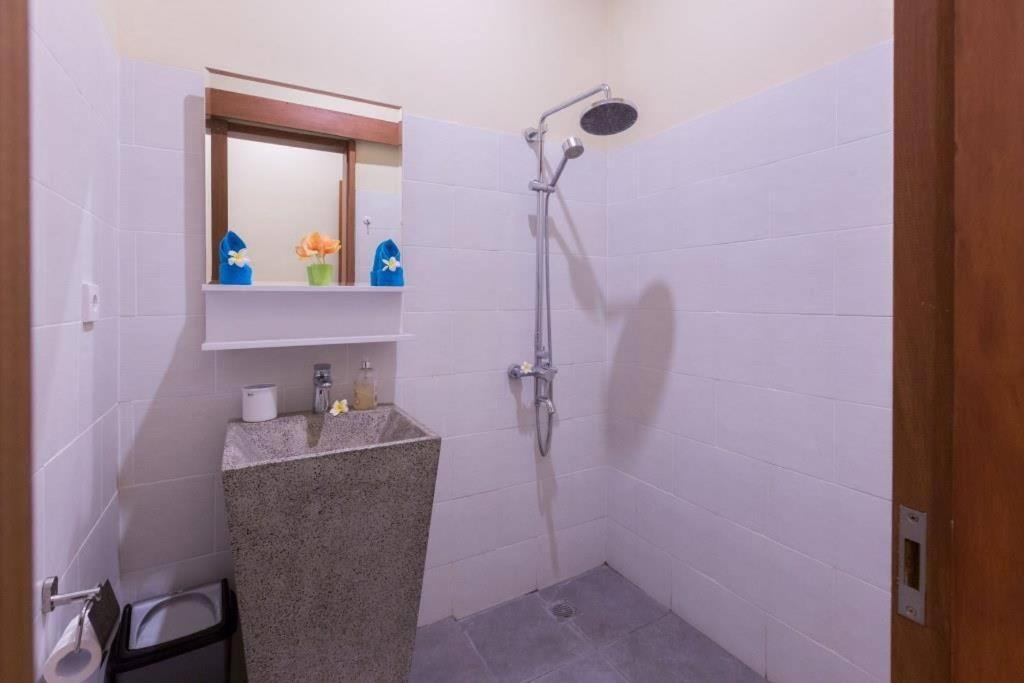 Villa Hitam Putih Legian Bali Seminyak Exterior foto