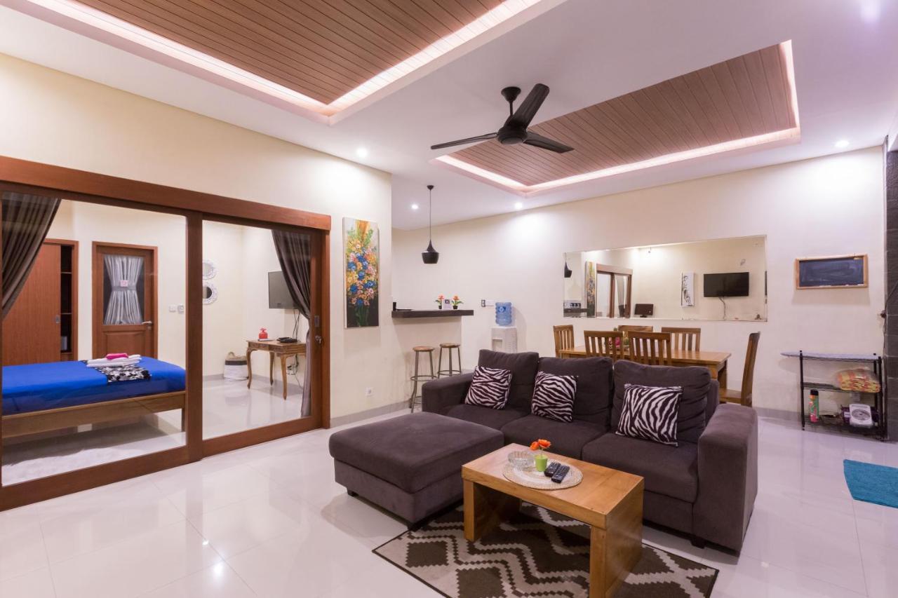 Villa Hitam Putih Legian Bali Seminyak Exterior foto